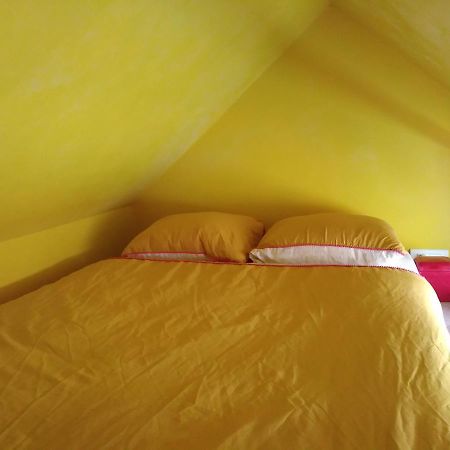 Chambres D'Hotes Du Port Aux Cerises Виньё-сюр-Сен Экстерьер фото